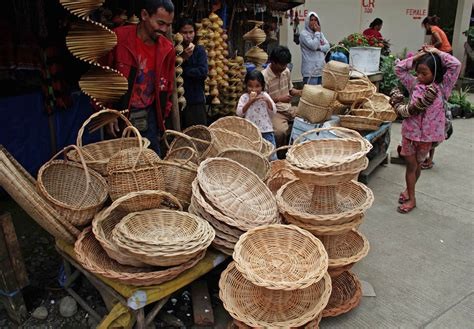 Handicrafts Artisan - Liam